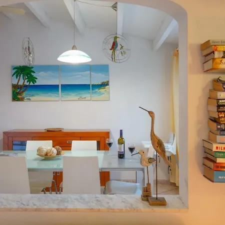 Rico Villa *